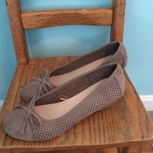 Worn once taupe wedge dress shoe